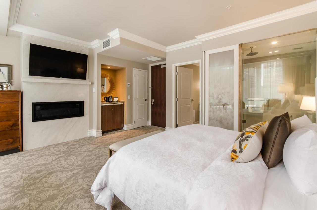 Hotel Birks مونتريال المظهر الخارجي الصورة A bedroom at the Hotel